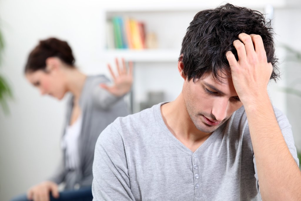 The man experiencing emotional blackmail fighting with his partner.