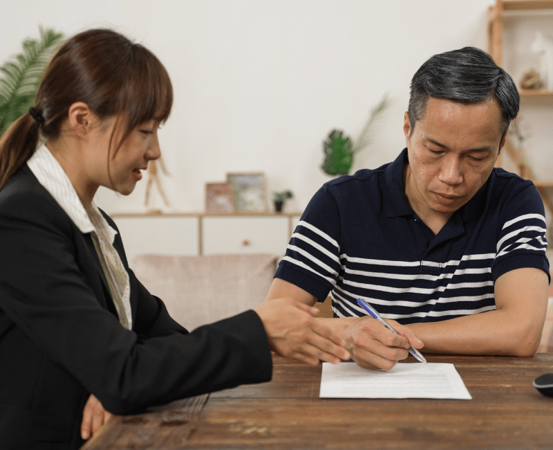 Kentucky Counseling Center | Regrets After Midlife Crisis: How to Make Peace with Your Past