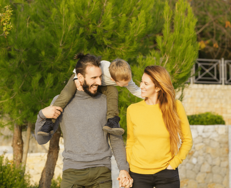 Kentucky Counseling Center | Holiday Meals in Two Households: How Orange County Families Make It Work After a California Divorce